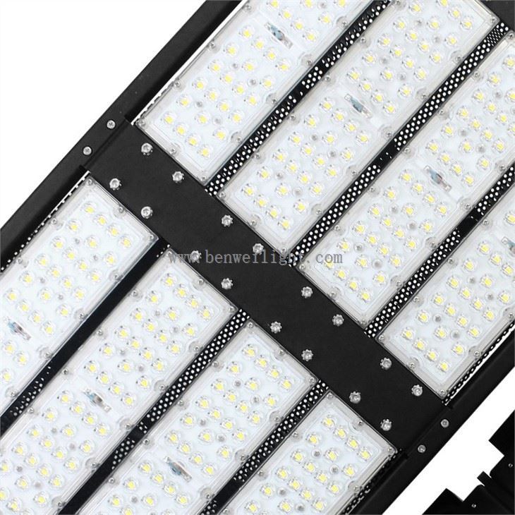 lights used in cricket stadium